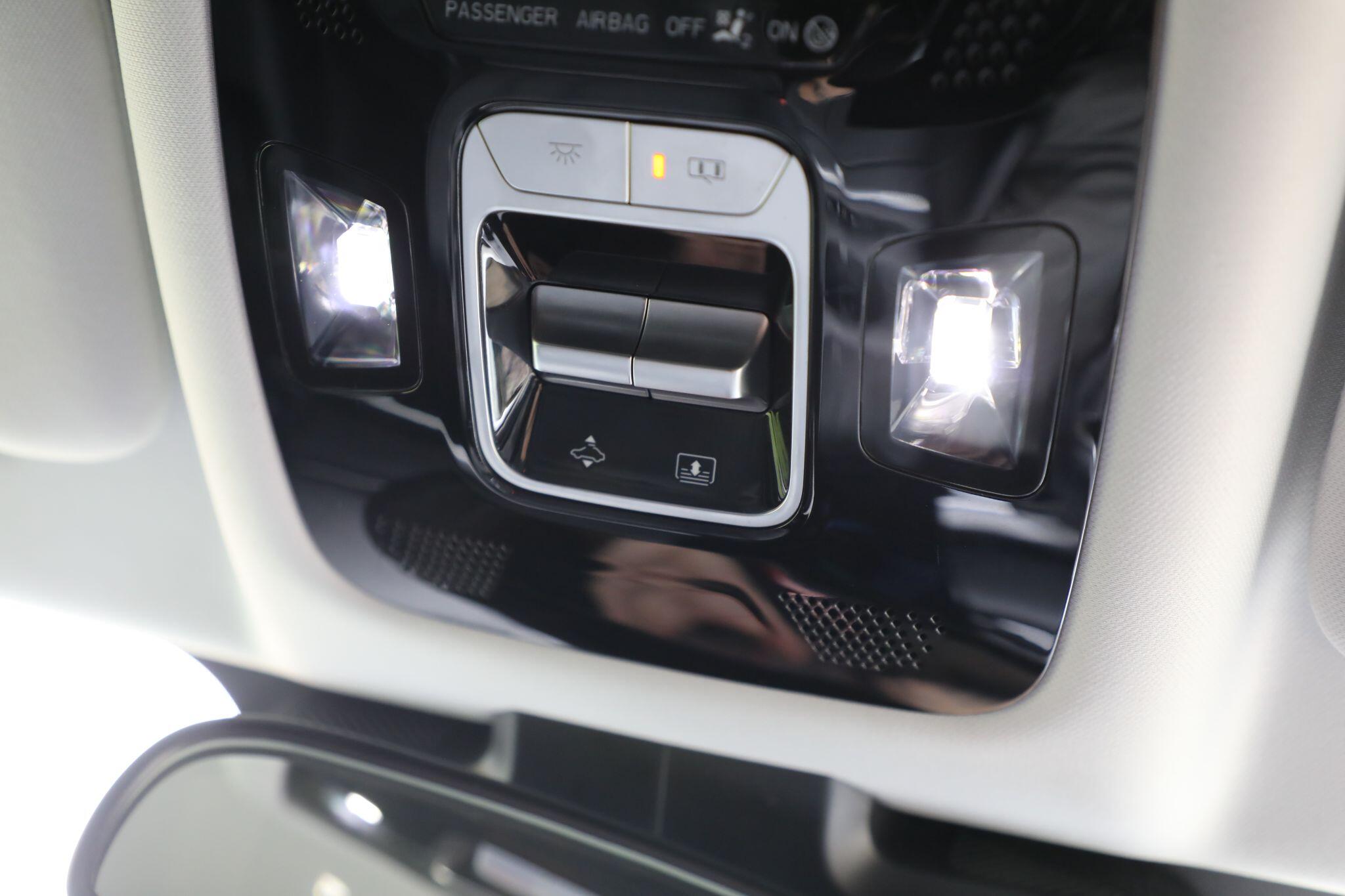 Large vehicle image